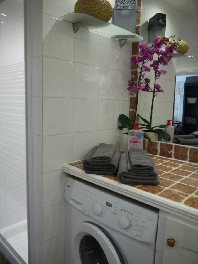 Vieille Ville 1 - Luca'S Apartment, 1 Bedroom, Max 2 Adults And 2 Kids Antibes Zewnętrze zdjęcie